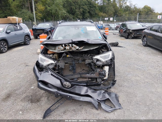 2017 Toyota Rav4 Le მანქანა იყიდება აუქციონზე, vin: JTMBFREV0HJ136912, აუქციონის ნომერი: 46146453