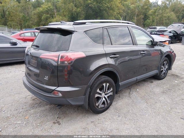 2017 Toyota Rav4 Le მანქანა იყიდება აუქციონზე, vin: JTMBFREV0HJ136912, აუქციონის ნომერი: 46146453