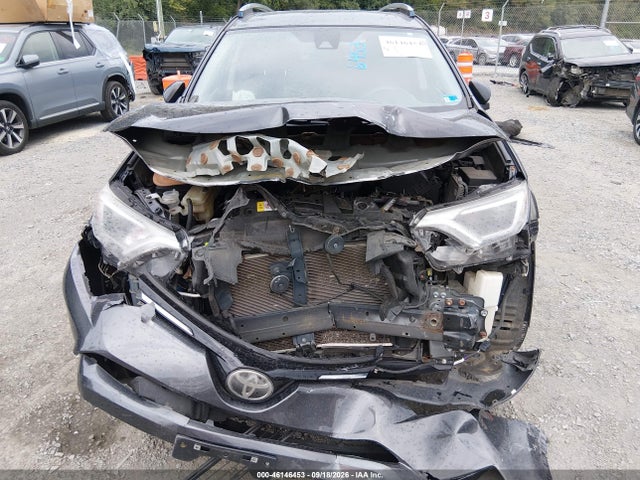 2017 Toyota Rav4 Le მანქანა იყიდება აუქციონზე, vin: JTMBFREV0HJ136912, აუქციონის ნომერი: 46146453