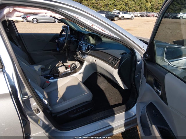46146584 :رقم المزاد ، 1HGCR2F88EA107411 vin ، 2014 Honda Accord Ex-l مزاد بيع