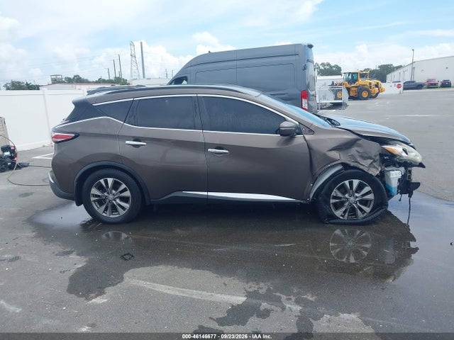 46146677 :رقم المزاد ، 5N1AZ2MH2FN214968 vin ، 2015 Nissan Murano Sv مزاد بيع