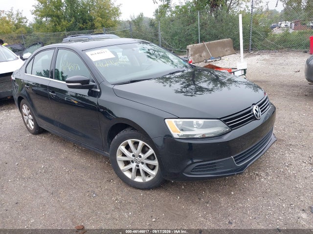 2014 Volkswagen Jetta 1.8t Se მანქანა იყიდება აუქციონზე, vin: 3VWD07AJXEM400201, აუქციონის ნომერი: 46146817