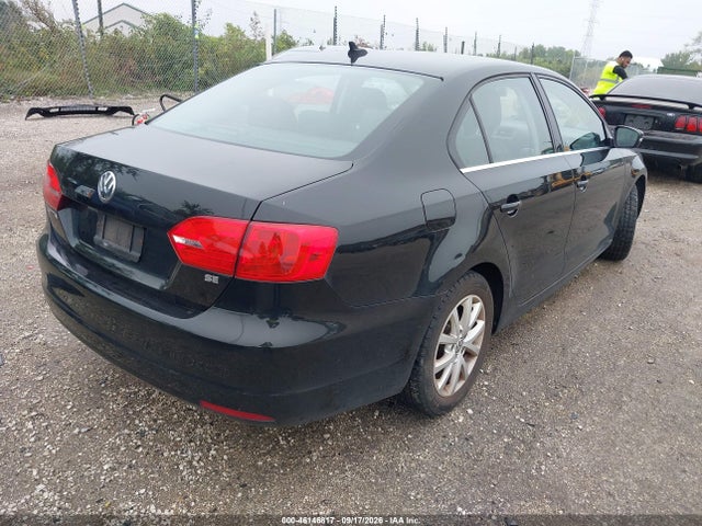 2014 Volkswagen Jetta 1.8t Se მანქანა იყიდება აუქციონზე, vin: 3VWD07AJXEM400201, აუქციონის ნომერი: 46146817