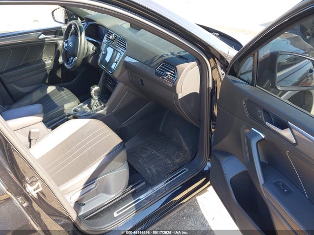 Aukcja sprzedaży 2022 Volkswagen Tiguan 2.0t Se R-line Black, vin: 3VV8B7AX3NM069630, numer aukcji: 46146896