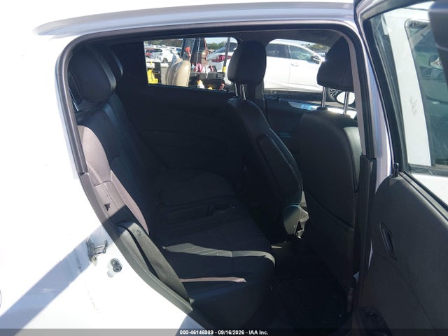 Chevrolet Spark 1lt Auto 2014 KL8CD6S97EC560029 Image 8