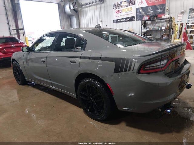 2C3CDXJG4HH582203 Dodge Charger Sxt Awd