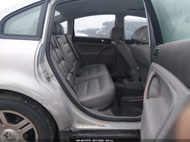 46147079 :رقم المزاد ، WVWEH63B61E033166 vin ، 2001 Volkswagen Passat Glx مزاد بيع