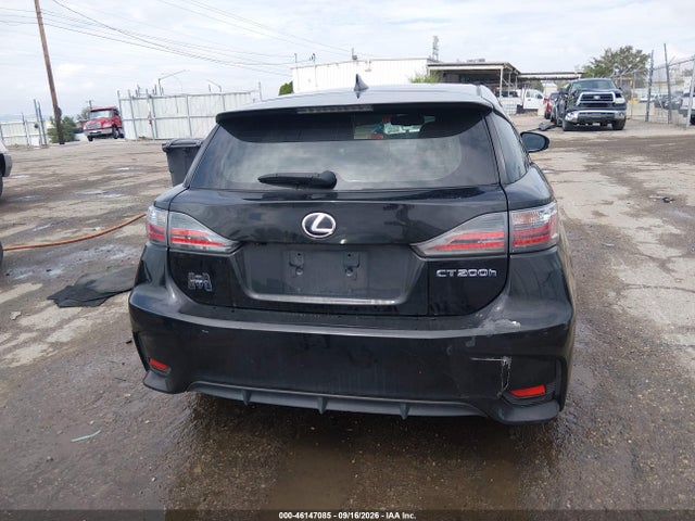 Lexus CT 200H 2015 JTHKD5BH6F2250416 Image 16