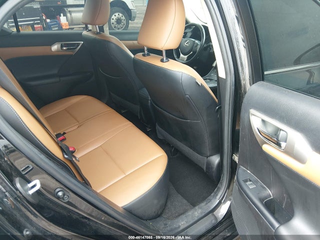 Lexus CT 200H 2015 JTHKD5BH6F2250416 Image 8