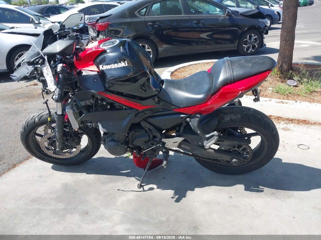Kawasaki Ex650 M 2021 ML5EXEM14MDA41406 Image 13
