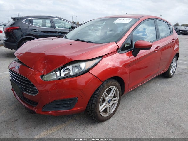 Ford FIESTA SE 2018 3FADP4EJ3JM147021 Image 2