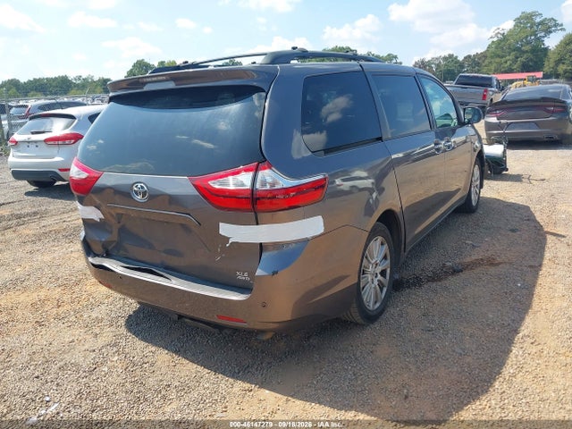 46147279 :رقم المزاد ، 5TDDZ3DC6HS179702 vin ، 2017 Toyota Sienna Xle 7 Passenger مزاد بيع