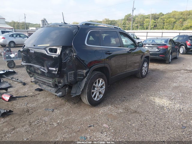Продажа на аукционе авто 2017 Jeep Cherokee Latitude 4x4, vin: 1C4PJMCS2HD217974, номер лота: 46147299