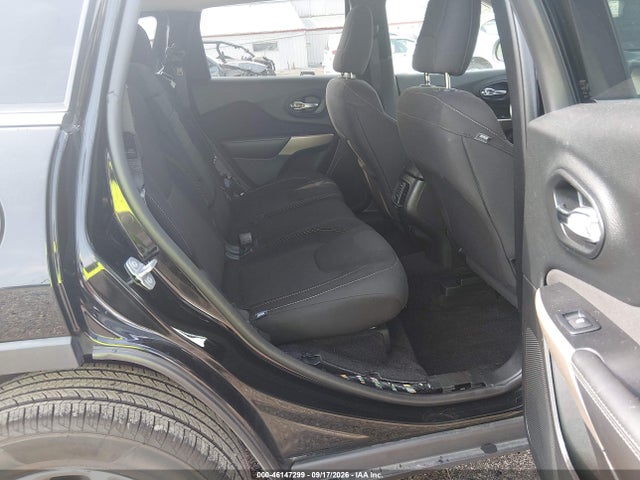 Продажа на аукционе авто 2017 Jeep Cherokee Latitude 4x4, vin: 1C4PJMCS2HD217974, номер лота: 46147299