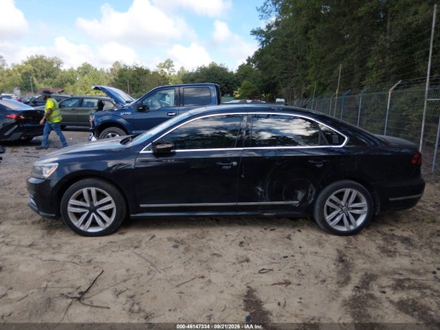 2017 Volkswagen Passat Sel Premium მანქანა იყიდება აუქციონზე, vin: 1VWCM7A35HC066926, აუქციონის ნომერი: 46147334