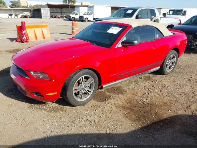 2010 Ford Mustang V6/v6 Premium მანქანა იყიდება აუქციონზე, vin: 1ZVBP8EN0A5121930, აუქციონის ნომერი: 46147374