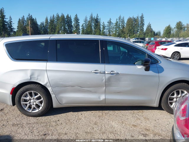 Chrysler Pacifica Select 2026 2C4RC1BG2TR262725 Image 13