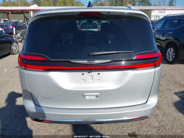 Chrysler Pacifica Select 2026 2C4RC1BG2TR262725 Image 16