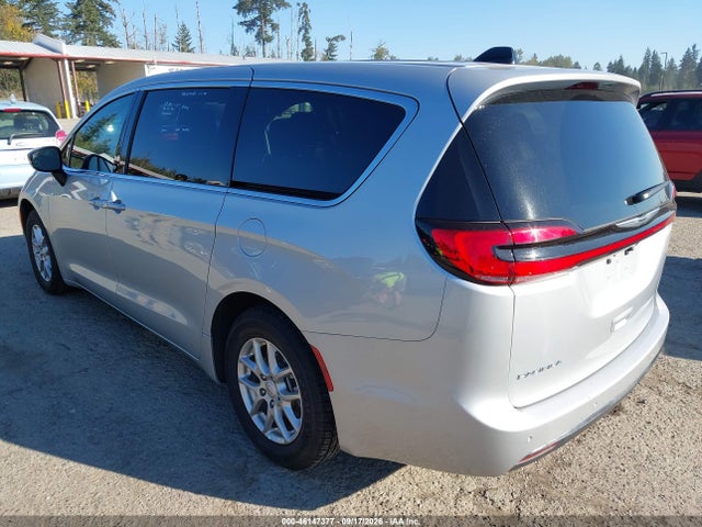 Chrysler Pacifica Select 2026 2C4RC1BG2TR262725 Image 3