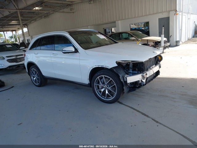 46147392 :رقم المزاد ، W1N0G8EB3LF767498 vin ، 2020 Mercedes-benz Glc 300 4matic مزاد بيع