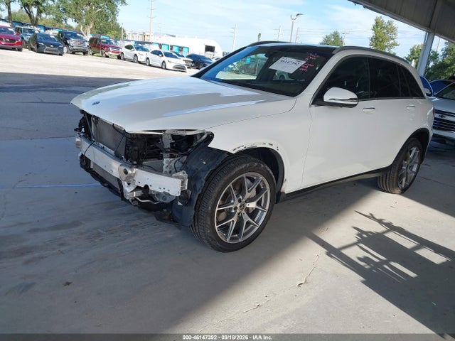 46147392 :رقم المزاد ، W1N0G8EB3LF767498 vin ، 2020 Mercedes-benz Glc 300 4matic مزاد بيع