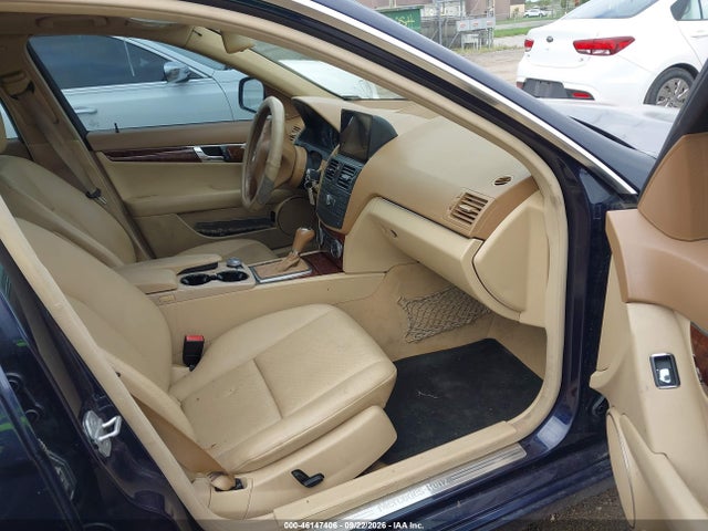46147406 :رقم المزاد ، WDDGF81X48F180475 vin ، 2008 Mercedes-benz C 300 Luxury 4matic/sport 4matic مزاد بيع