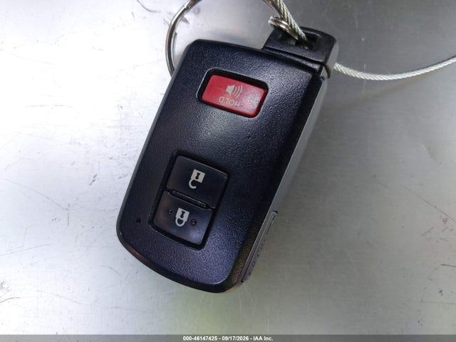 2013 Toyota Prius C Three მანქანა იყიდება აუქციონზე, vin: JTDKDTB30D1046112, აუქციონის ნომერი: 46147425