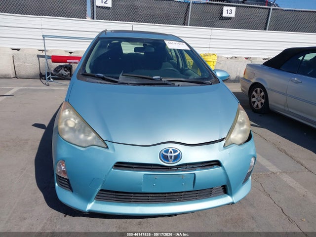 2013 Toyota Prius C Three მანქანა იყიდება აუქციონზე, vin: JTDKDTB30D1046112, აუქციონის ნომერი: 46147425