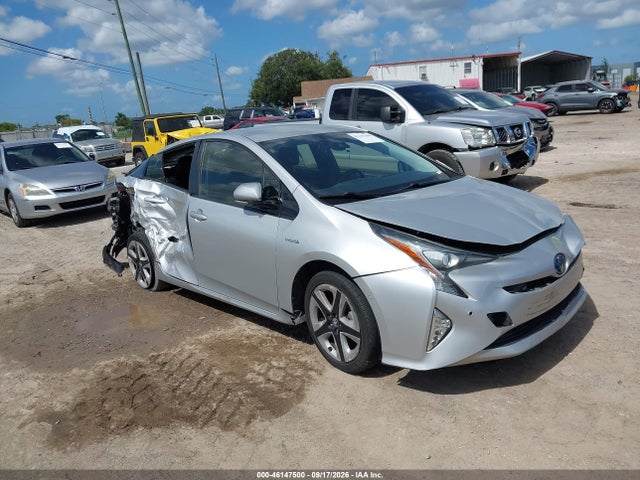 Продаж на аукціоні авто 2018 Toyota Prius Three Touring, vin: JTDKARFU1J3058414, номер лоту: 46147500