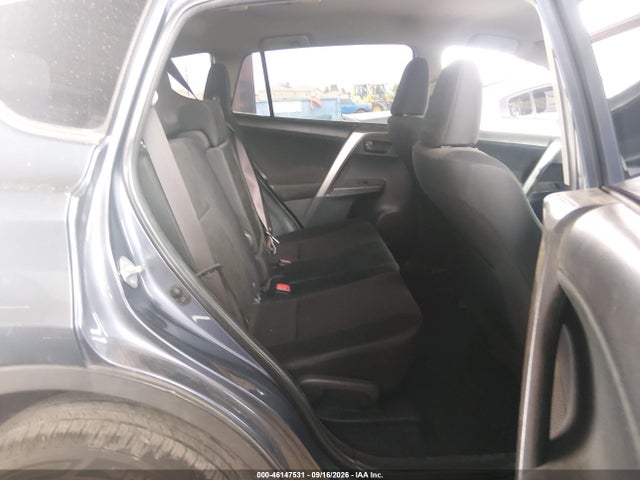 Toyota RAV4 LE 2014 JTMZFREV6ED027931 Image 8