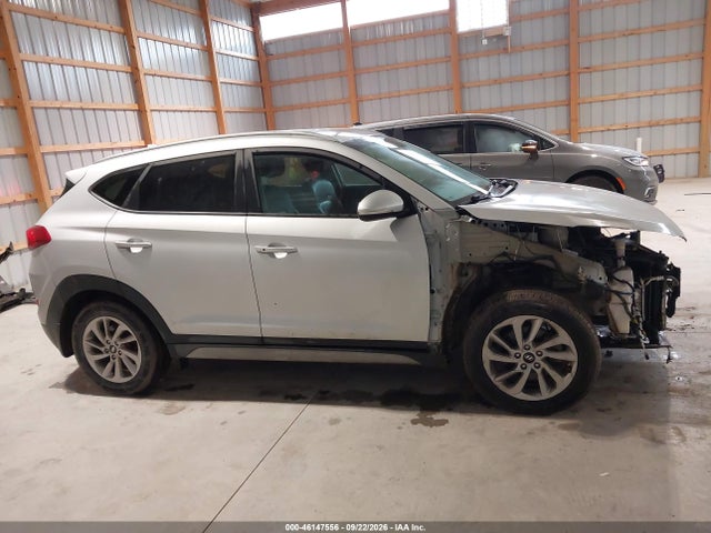 Продаж на аукціоні авто 2017 Hyundai Tucson Se Plus, vin: KM8J33A48HU527833, номер лоту: 46147556
