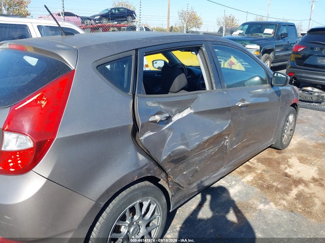 2014 Hyundai Accent Gs მანქანა იყიდება აუქციონზე, vin: KMHCT5AE8EU155676, აუქციონის ნომერი: 46147574