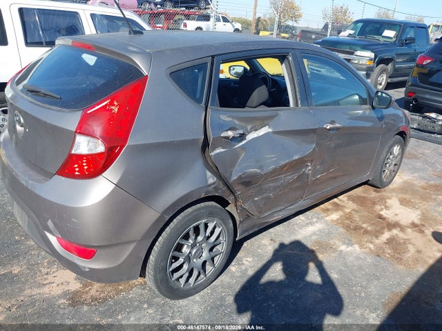 2014 Hyundai Accent Gs მანქანა იყიდება აუქციონზე, vin: KMHCT5AE8EU155676, აუქციონის ნომერი: 46147574