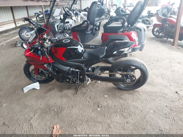 Suzuki GSX-R750 2014 JS1GR7MA5E2100293 Image 13