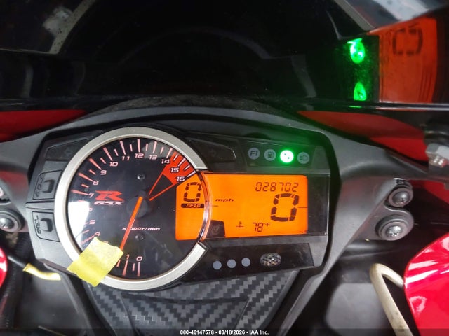 Suzuki GSX-R750 2014 JS1GR7MA5E2100293 Image 7