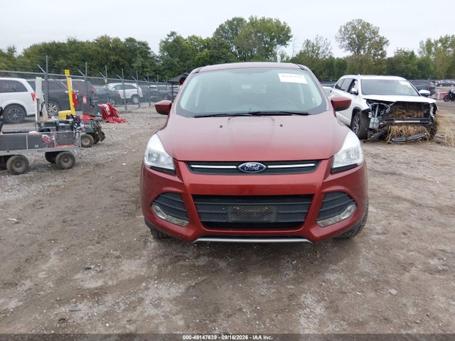 1FMCU9GX0EUD78226 Ford ESCAPE SE
