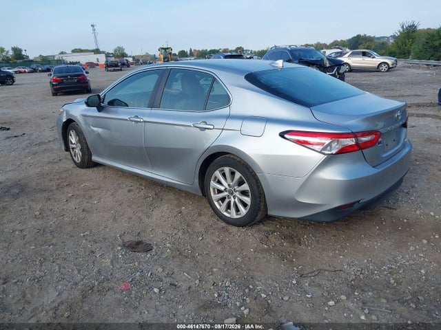 Toyota CAMRY LE 2019 4T1B11HK7KU723157 Image 3