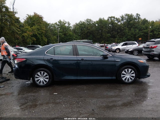 46147675 :رقم المزاد ، 4T1C31AK4LU546335 vin ، 2020 Toyota Camry Le Hybrid مزاد بيع