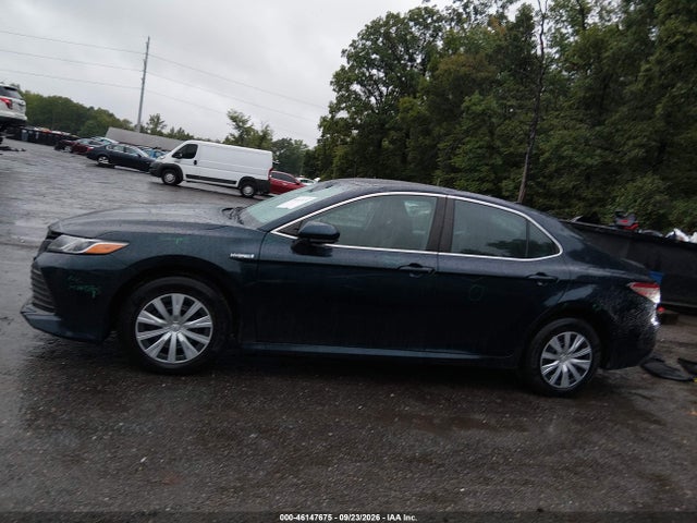 46147675 :رقم المزاد ، 4T1C31AK4LU546335 vin ، 2020 Toyota Camry Le Hybrid مزاد بيع