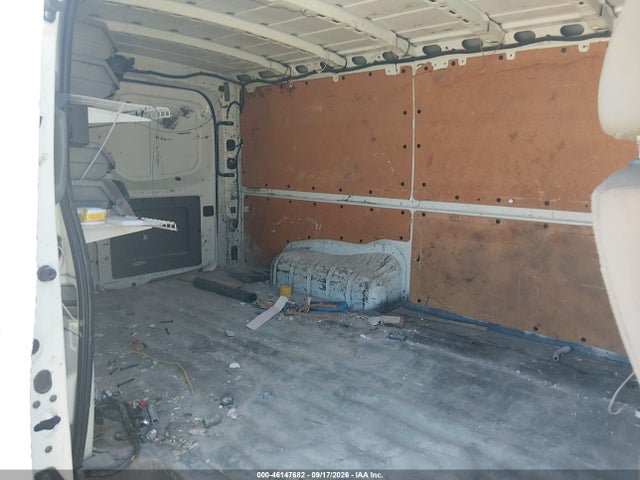 46147682 :رقم المزاد ، 1N6BF0KL2FN801097 vin ، 2015 Nissan Nv Cargo Nv1500 Sv V6 مزاد بيع