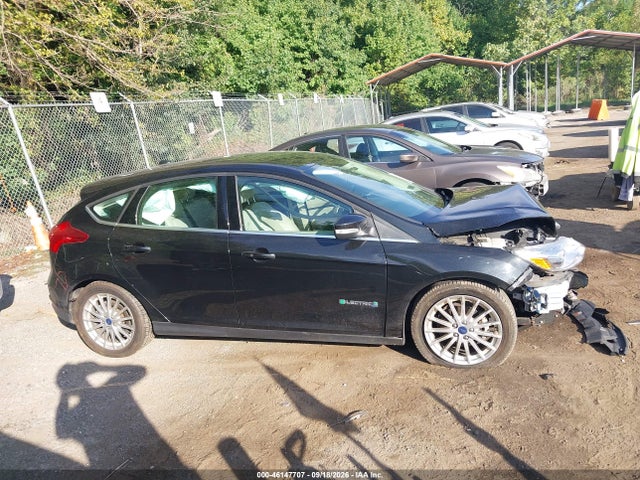 2015 Ford Focus Electric მანქანა იყიდება აუქციონზე, vin: 1FADP3R49FL292345, აუქციონის ნომერი: 46147707