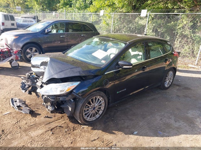 2015 Ford Focus Electric მანქანა იყიდება აუქციონზე, vin: 1FADP3R49FL292345, აუქციონის ნომერი: 46147707