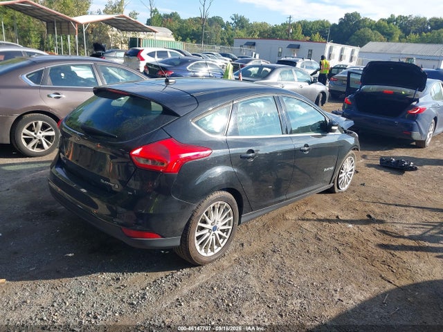 2015 Ford Focus Electric მანქანა იყიდება აუქციონზე, vin: 1FADP3R49FL292345, აუქციონის ნომერი: 46147707