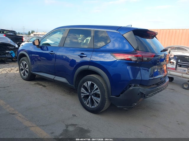 5N1BT3BA3PC829379 Nissan Rogue Sv Fwd