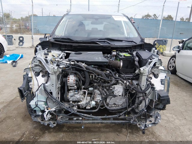 46147780 :رقم المزاد ، 5N1BT3BA1PC692653 vin ، 2023 Nissan Rogue Sv Fwd مزاد بيع