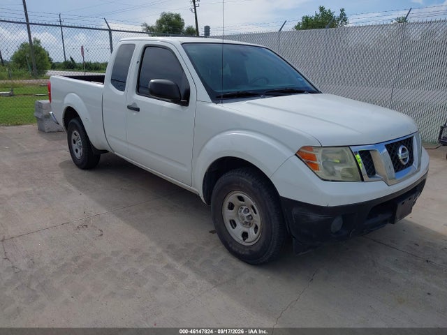 2016 1N6BD0CT4GN795017 main image