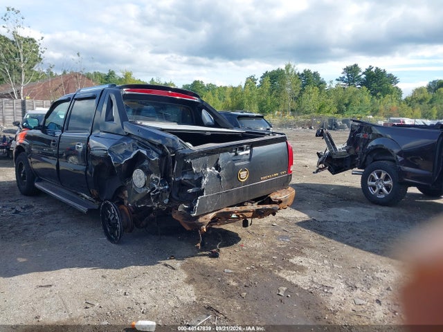 2002 Cadillac Escalade Ext Standard მანქანა იყიდება აუქციონზე, vin: 3GYEK63N72G224272, აუქციონის ნომერი: 46147839
