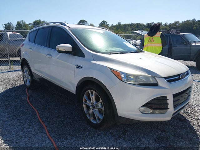46147865 :رقم المزاد ، 1FMCU0J98FUC35225 vin ، 2015 Ford Escape Titanium مزاد بيع
