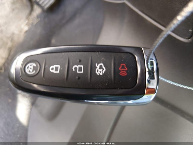 Продажа на аукционе авто 2015 Ford Escape Titanium, vin: 1FMCU0J98FUC35225, номер лота: 46147865