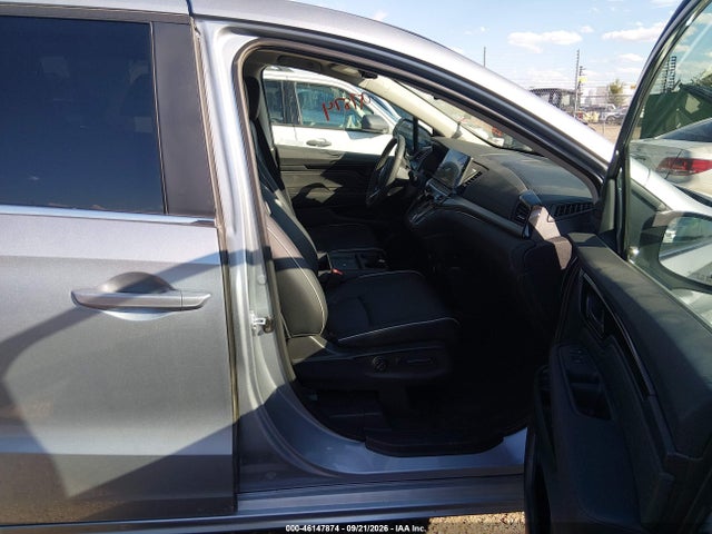2026 Honda Odyssey Touring მანქანა იყიდება აუქციონზე, vin: 5FNRL6H80TB077579, აუქციონის ნომერი: 46147874